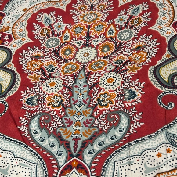 Pottery Barn Red Jordana Paisley Percale King Size Duvet Cover - Picture 3 of 5